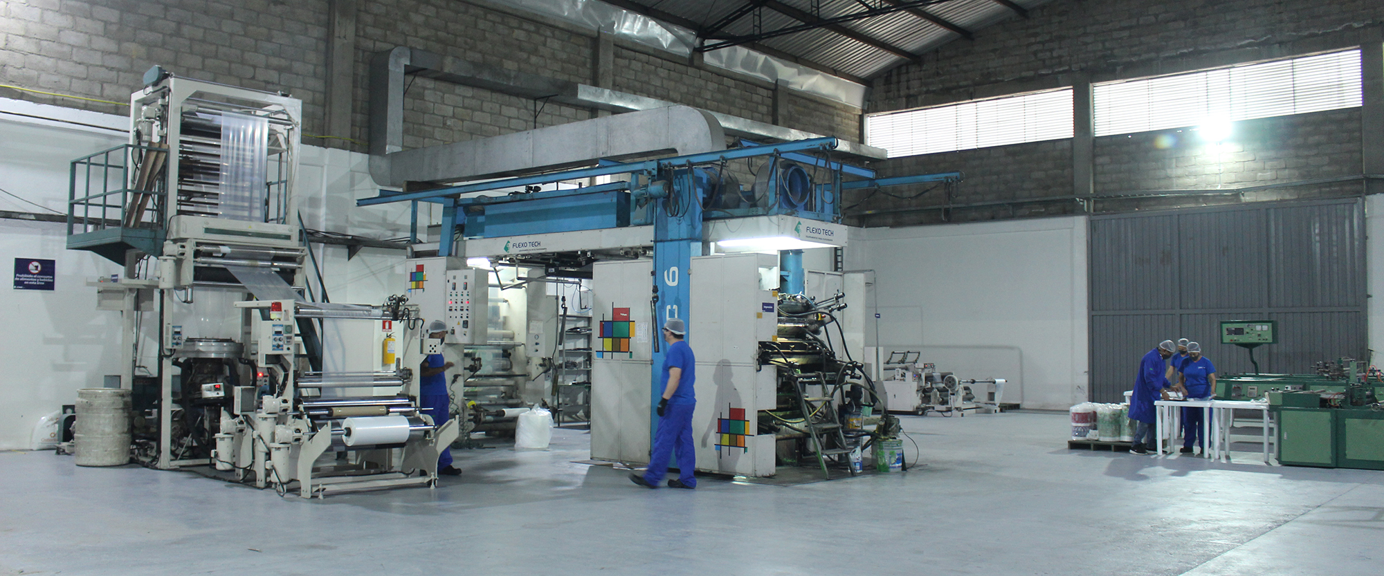 Contamos con maquinaria industrial de alta calidad para el desarrollo de sus necesidades.